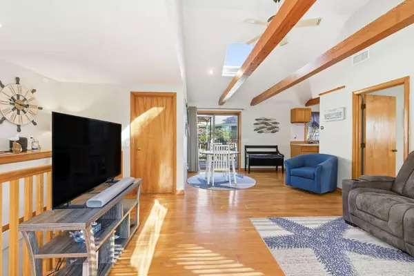 South Dennis, MA 02660,26 OLIVIA WALKER Way