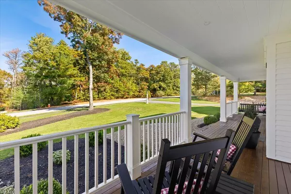 Monument Beach, MA 02553,18 Quaker Lane