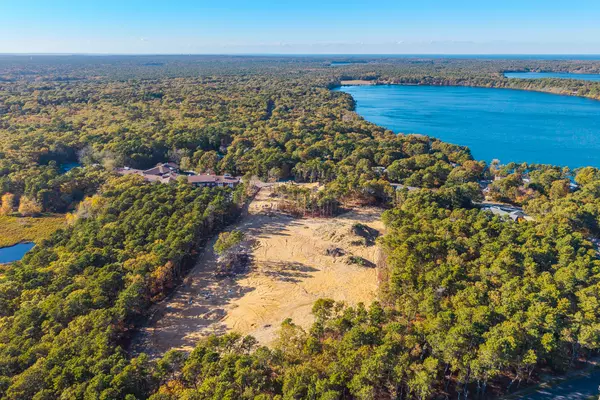 Harwich, MA 02645,3 Bentley Road