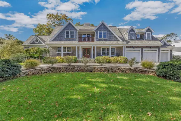 220 Dunrobin Road, Mashpee, MA 02649