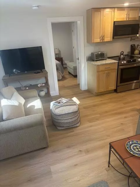 Centerville, MA 02632,310 White Oak Trail