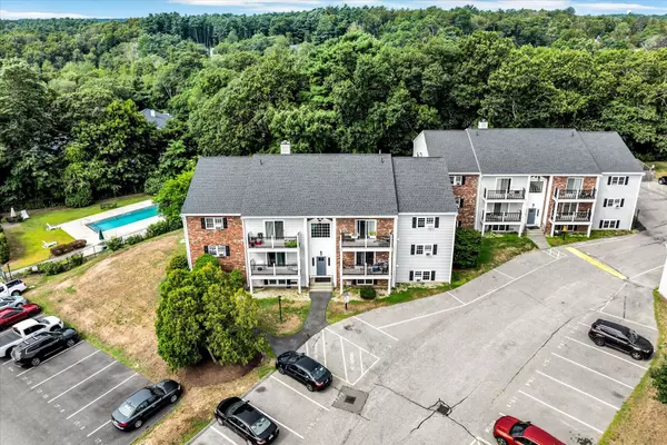 17 Chapel Hill Drive #1, Plymouth, MA 02360