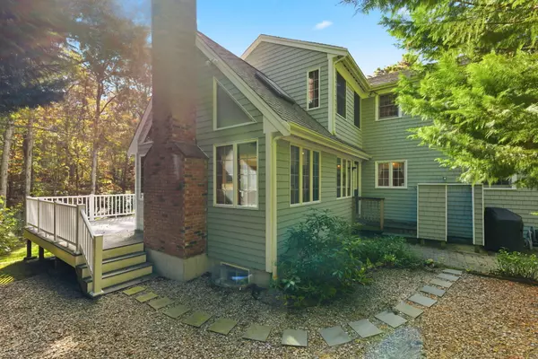 Orleans, MA 02653,3 Country Crossing