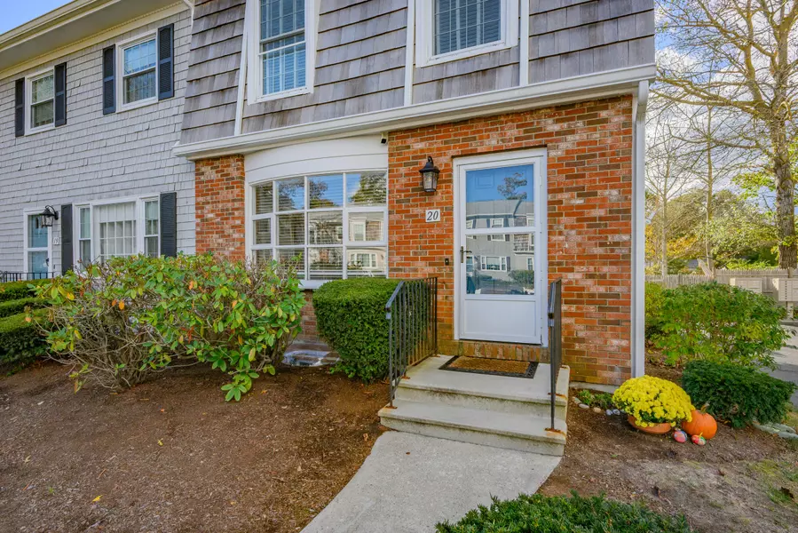 231 Route 28 #APT 20, West Harwich, MA 02671