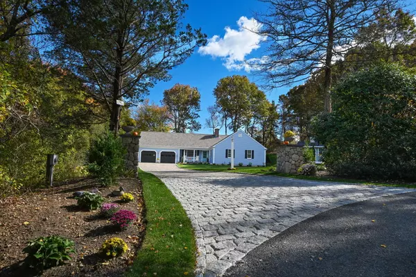 Sandwich, MA 02563,9 Coach Lane