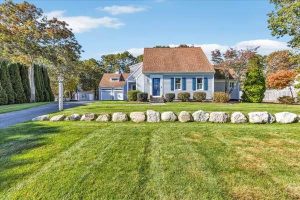 North Falmouth, MA 02556,14 Ryder Road