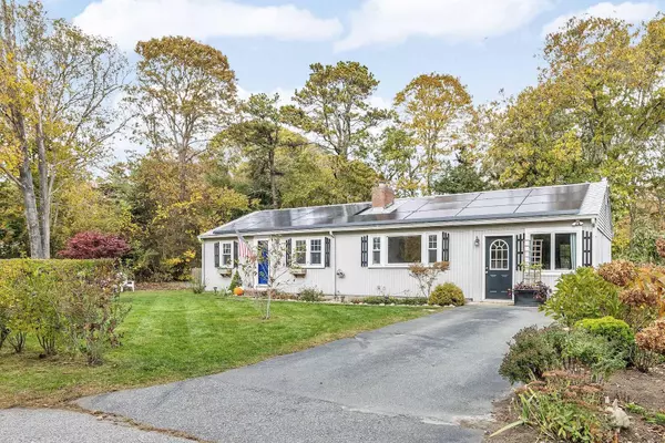 128 Lakeside Drive, Marstons Mills, MA 02648