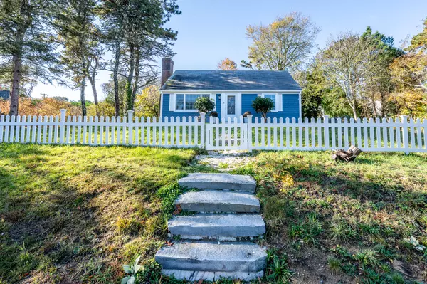 39 Meadow Brook Road, Chatham, MA 02633