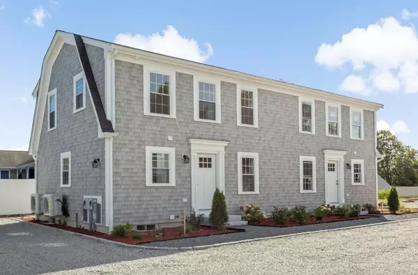 West Dennis, MA 02670,209 Main Street #5