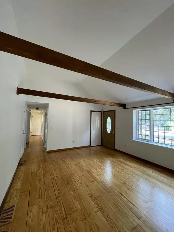 Marstons Mills, MA 02648,18 Sandy Valley Road