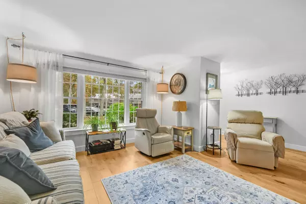 Mashpee, MA 02649,195 Falmouth Road #7B