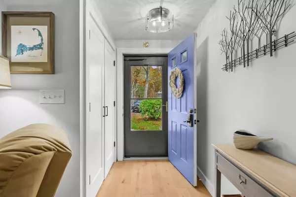 Mashpee, MA 02649,195 Falmouth Road #APT 7B