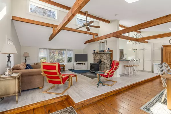 Harwich, MA 02645,6 Cora Nickerson Road