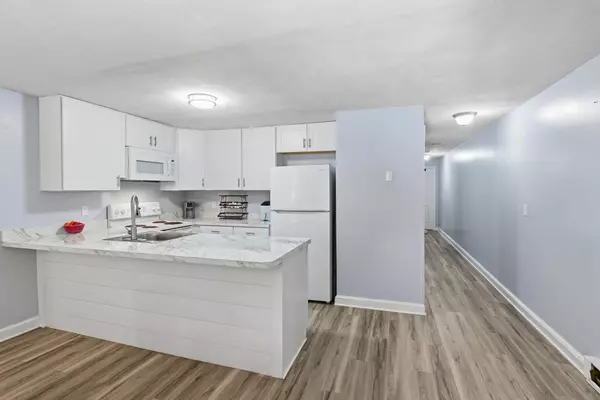 Mashpee, MA 02649,35 Ashumet Road #UNIT 14A