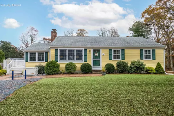 32 Schooner Street, West Yarmouth, MA 02673