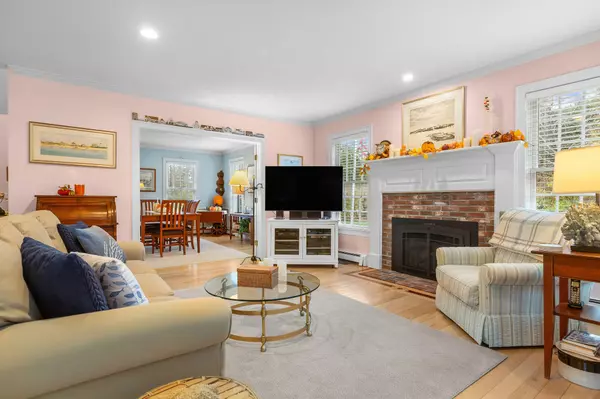 East Dennis, MA 02641,13 Hayfield Road