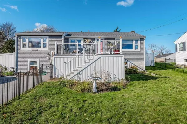 65 Hilltop Avenue, White Horse Beach, MA 02360