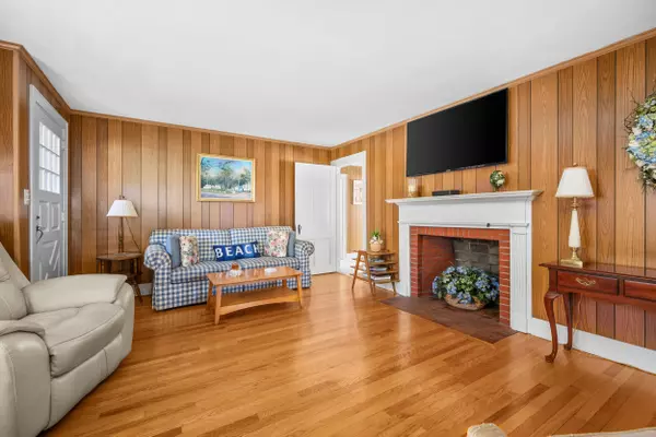 Falmouth, MA 02540,55 Jericho Path