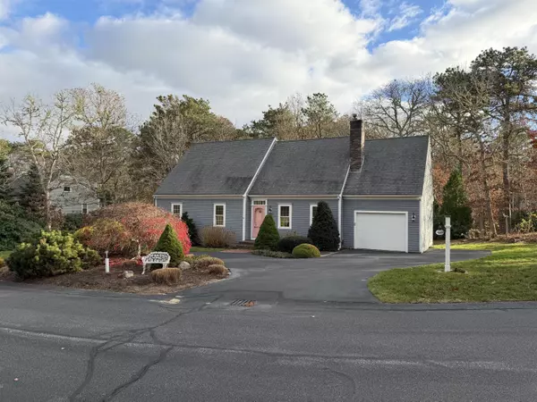 42 Marthas Lane, Harwich, MA 02645