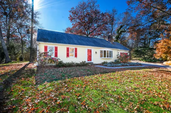 12 Crowell Road, Sandwich, MA 02563