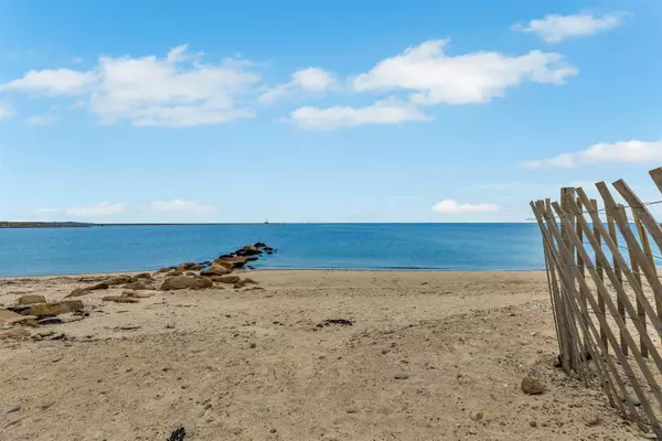 Sandwich, MA 02563,2 Freeman Avenue