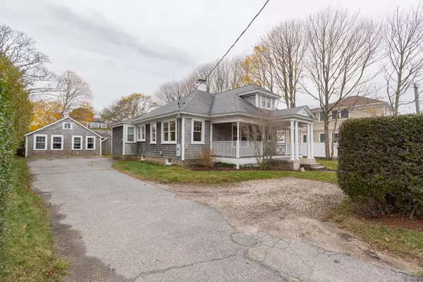 Chatham, MA 02633,745-747 Main Street