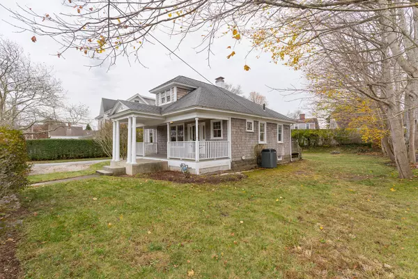 Chatham, MA 02633,745-747 Main Street