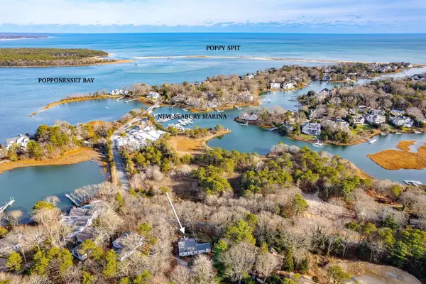 Mashpee, MA 02649,21 Fiddler Crab Lane