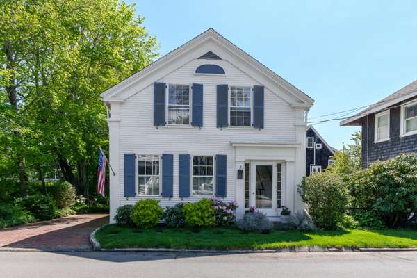 179 Main Street, Vineyard Haven, MA 02568