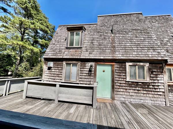 4 Quail Run #21, Oak Bluffs, MA 02557