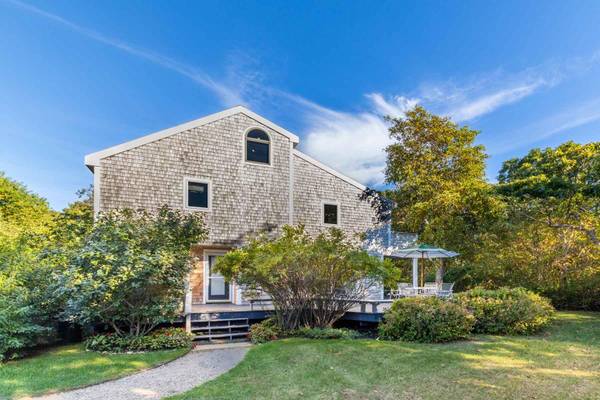 2 Mattakesett Bay Road #M1, Edgartown, MA 02539