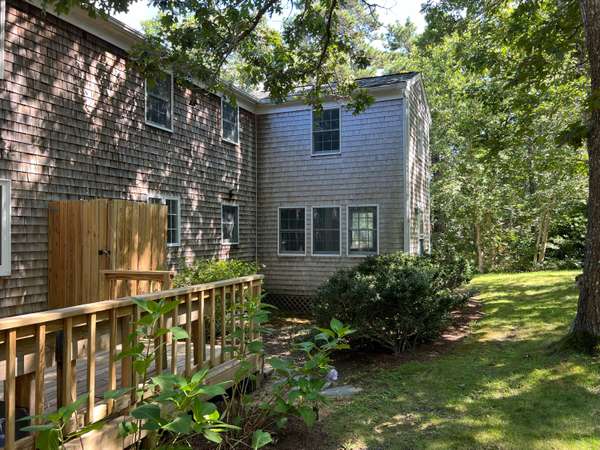 West Tisbury, MA 02575,47 Willow Tree Hollow