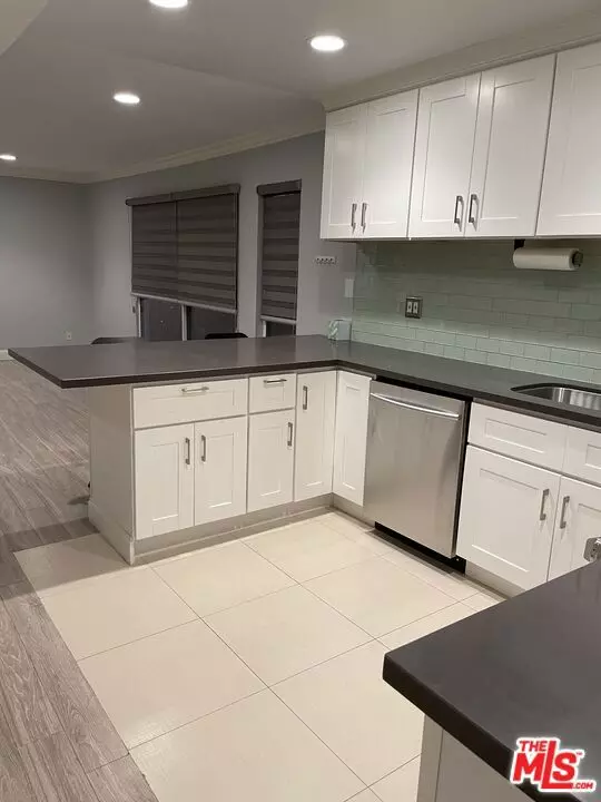 Calabasas, CA 911302,234101 Park Sorrento #41