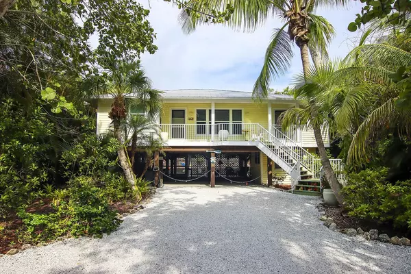 749 Cardium, Sanibel, FL 33957-6703