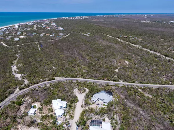 Sanibel, FL 33957-5202,355 Cowry Ct