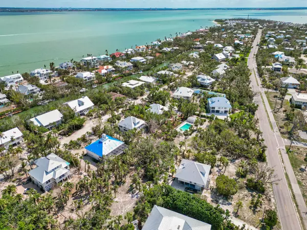 Sanibel, FL 33957,567 N Yachtsman Dr