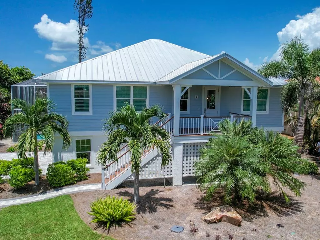 Sanibel, FL 33957,774 Sand Dollar Dr