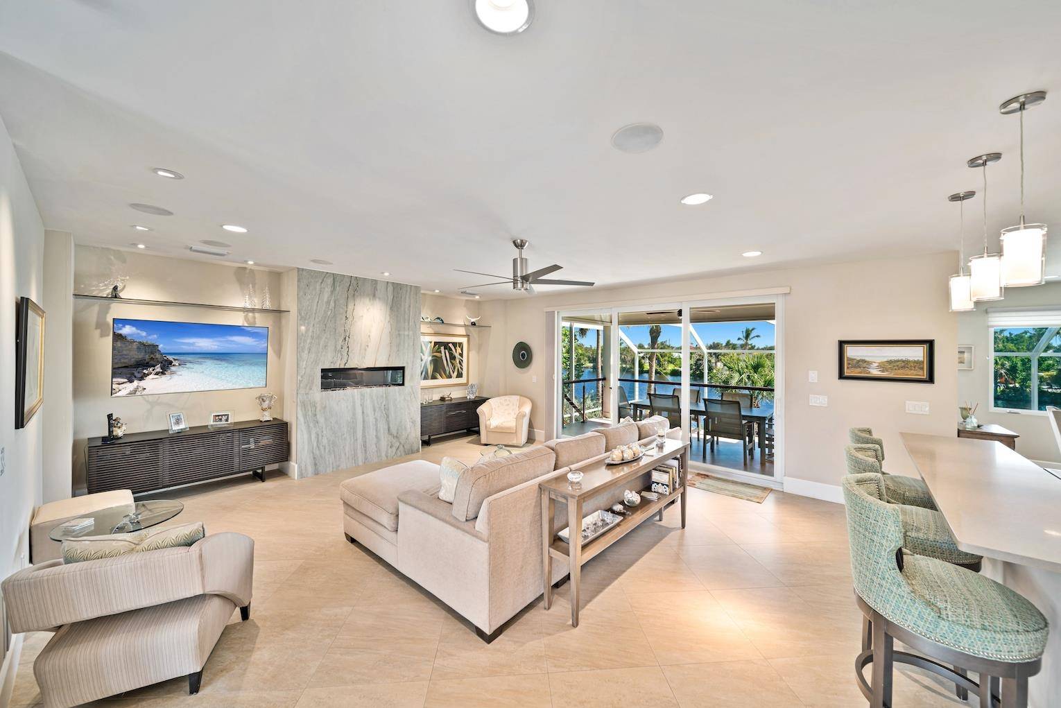 Sanibel, FL 33957,1042 Blue Heron Drive