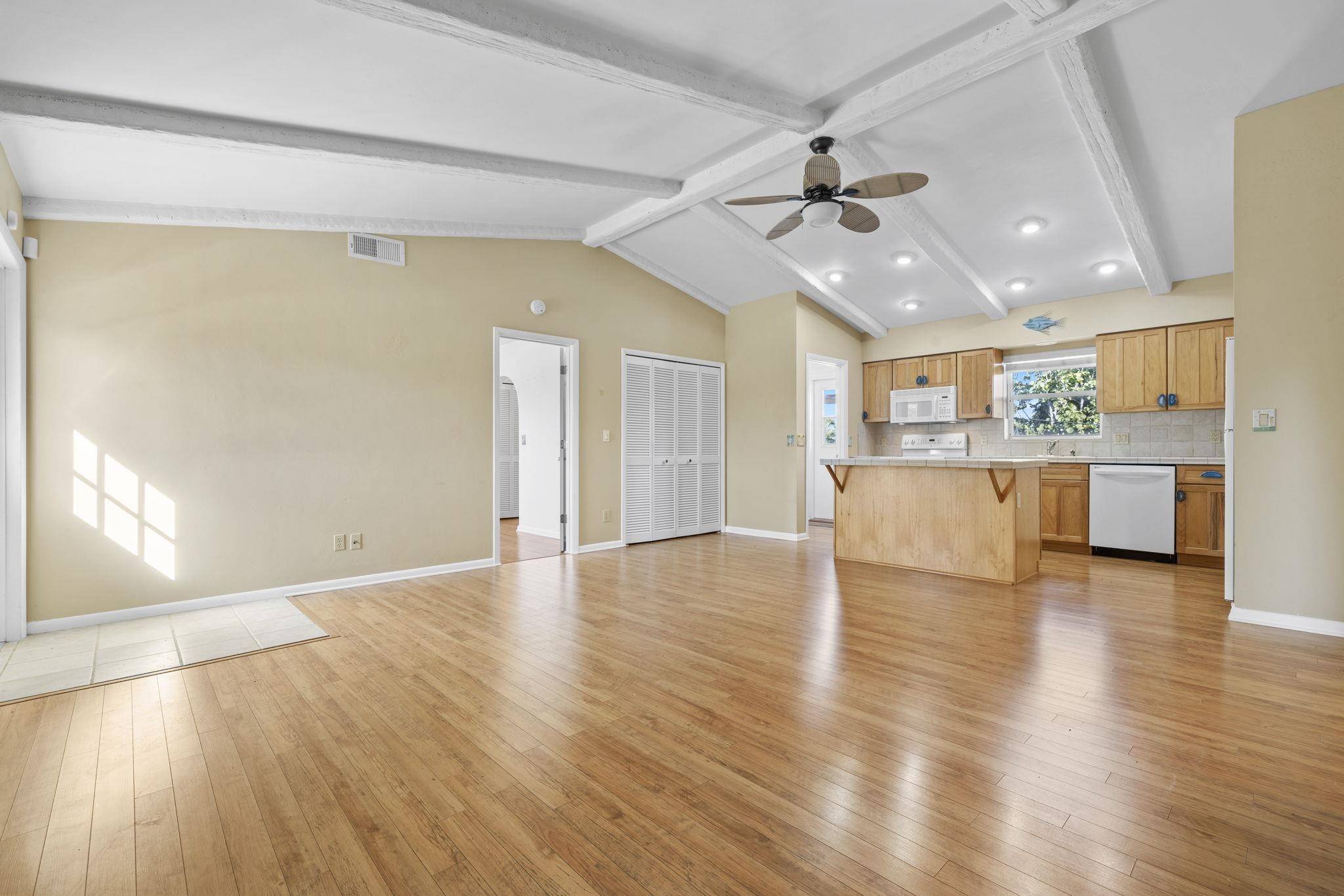 560 Piedmont Rd, Sanibel, FL 33957
