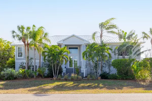 1660 Bunting Ln, Sanibel, FL 33957