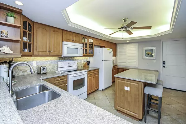 Sanibel, FL 33957,2445 W Gulf Dr #B-44