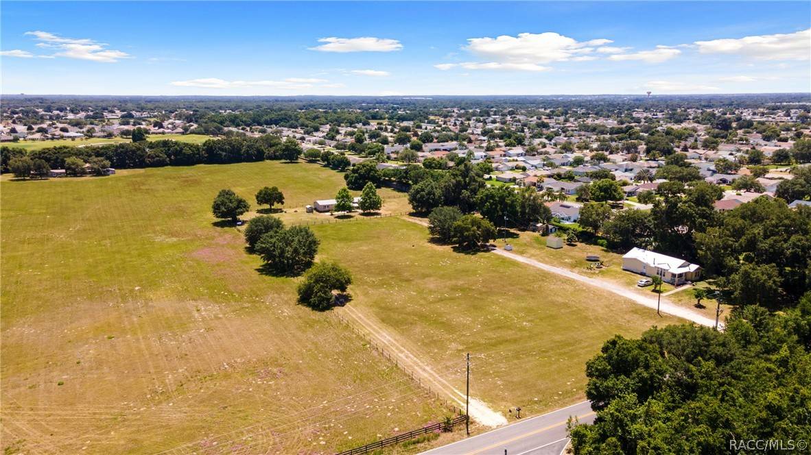 12789 County Road 101, Oxford, FL 34484
