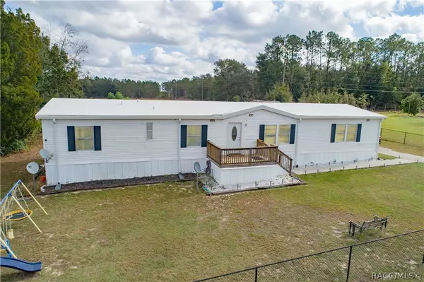 Umatilla, FL 32784,16725 SE 252nd AVE