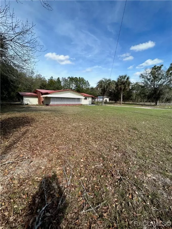 Belleview, FL 34420,7971 E Highway 25