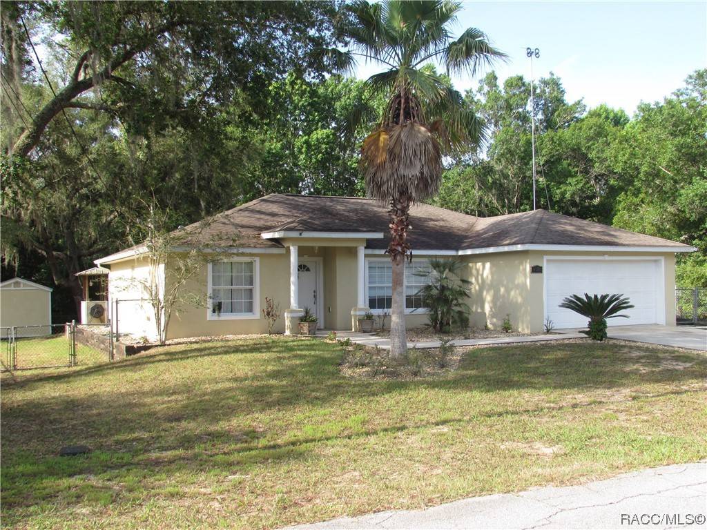 9570 E Peachtree LN, Inverness, FL 34450