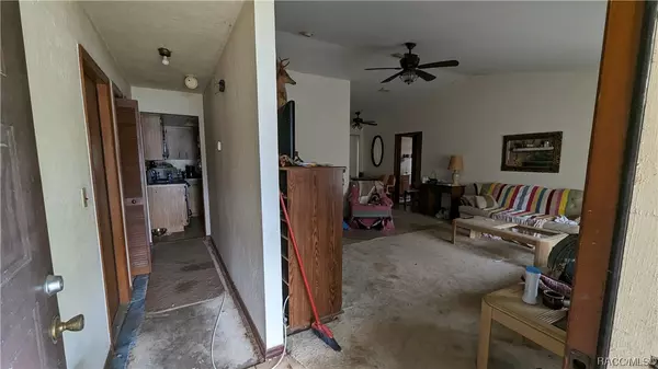 Homosassa, FL 34448,8370 W Dixie CT