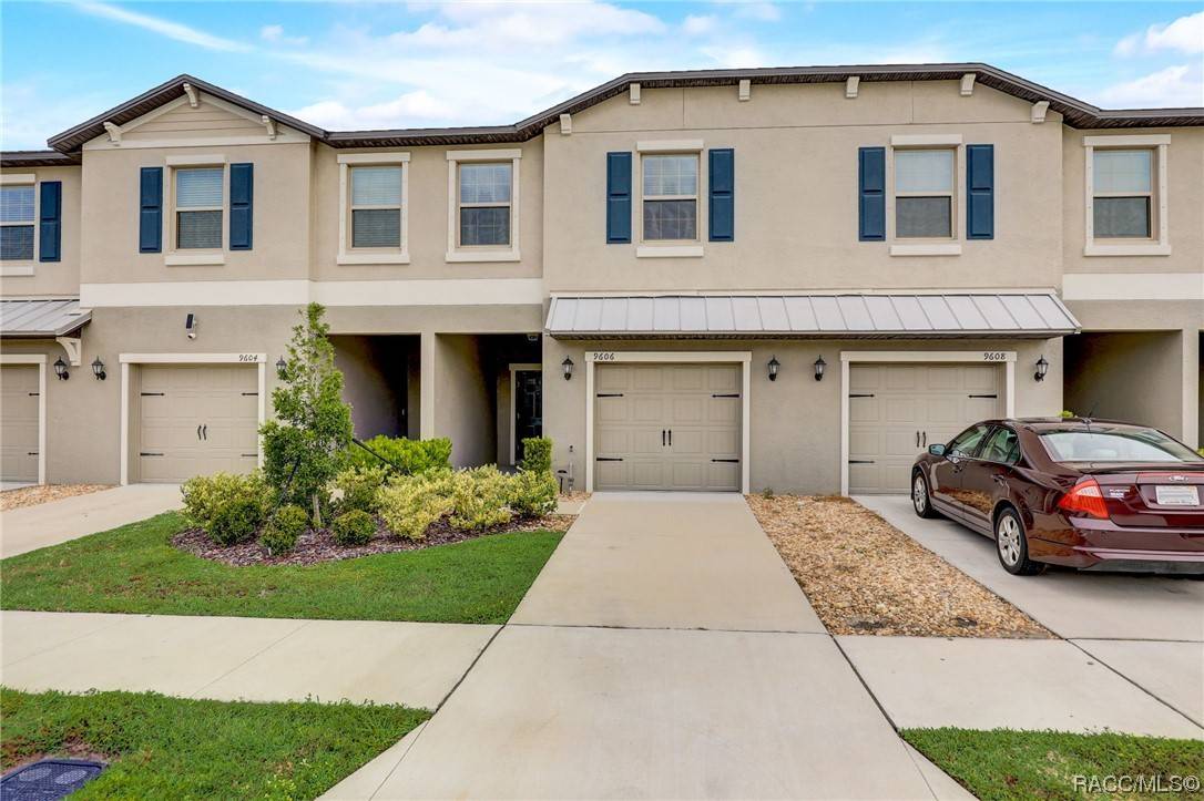 9606 Pembrooke Pines DR, Other, FL 33573