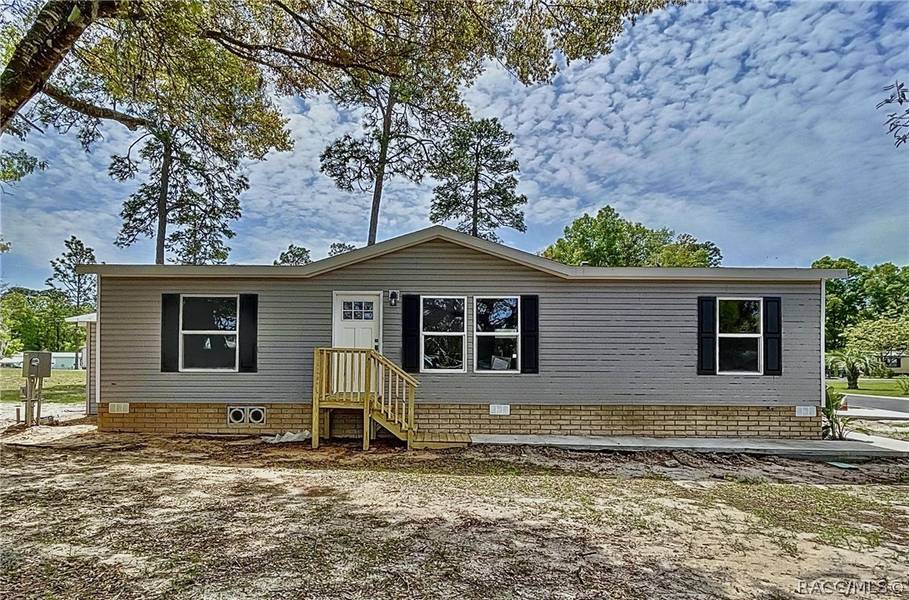 8325 N Fairgrove TER, Dunnellon, FL 34433