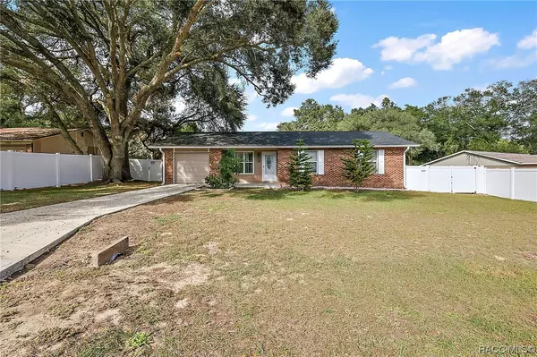 Ocklawaha, FL 32179,11685 SE 129th LN