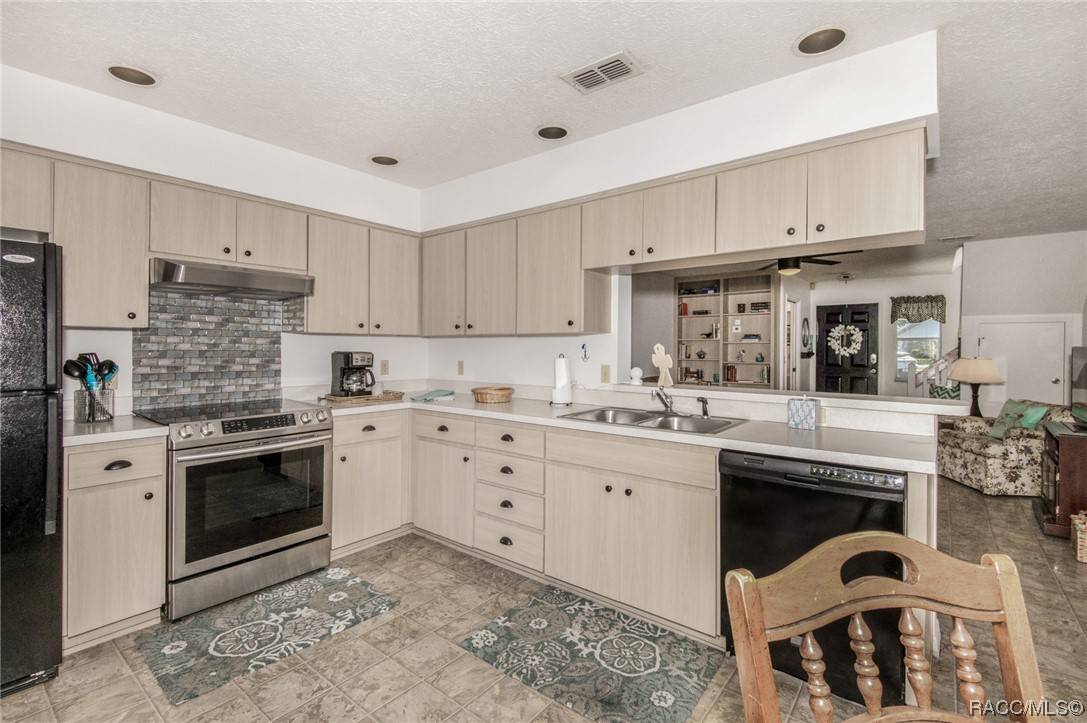 Crystal River, FL 34428,11035 W Harbor Watch LOOP